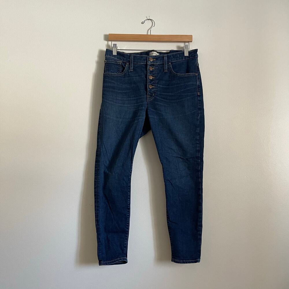 Madewell • Petite 9" Mid-Rise Skinny Jeans in Hayes Wash: Button-Front Edition